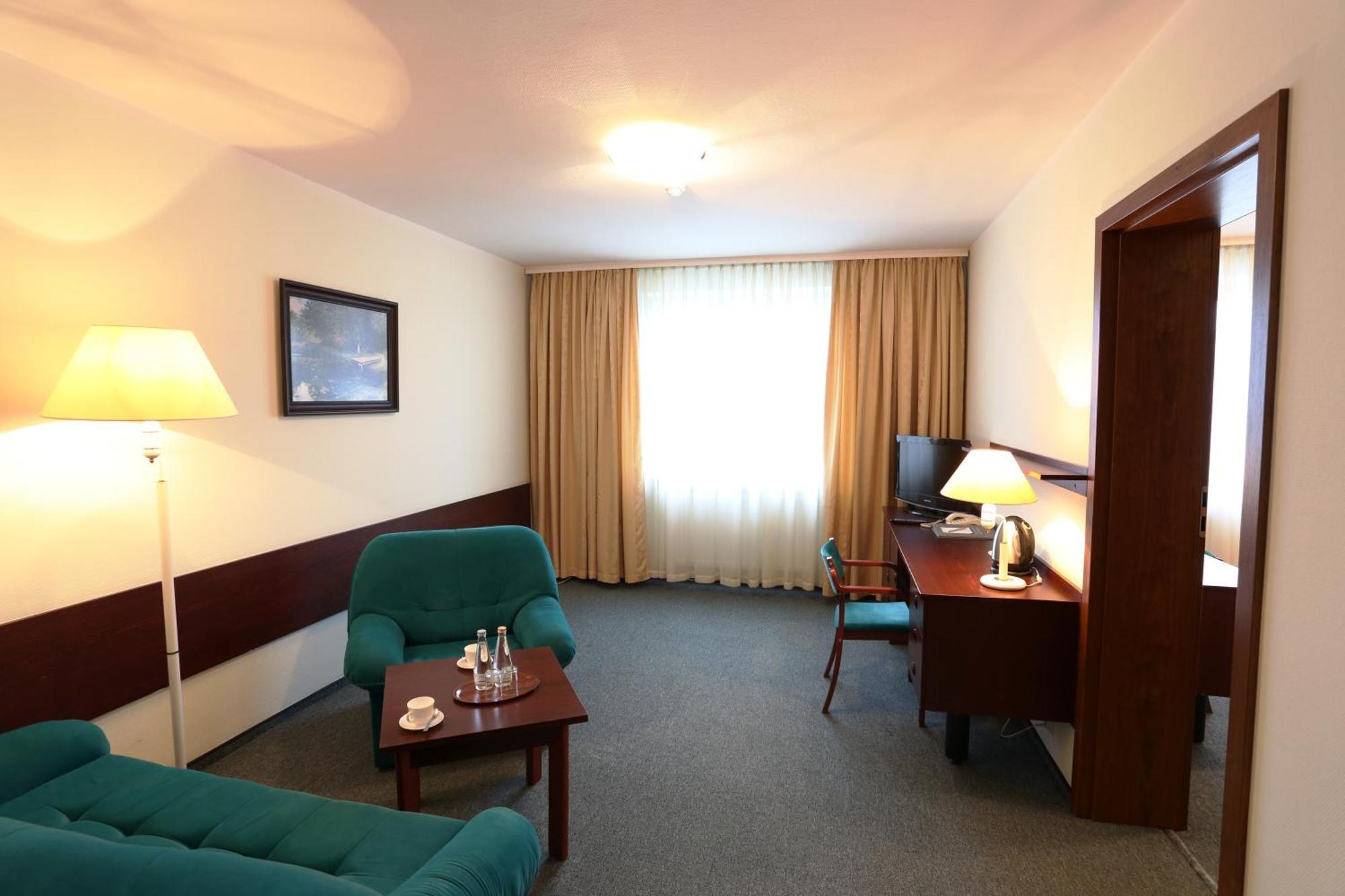 Hotel Ior Poznań Quarto foto